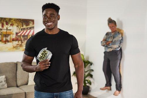 carousel-hero-element image-0